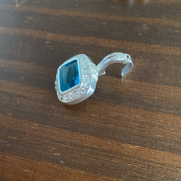 Blue Stone Enhancer Pendant - Picture 3 of 3